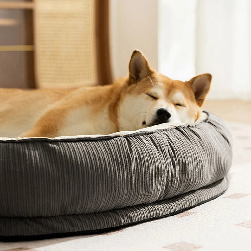 Give your pet the ultimate comfort with this memory foam sleeping mat.